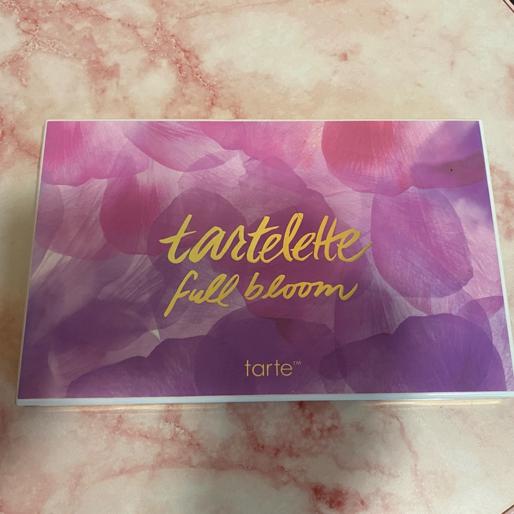 Tartlette full bloom pallet